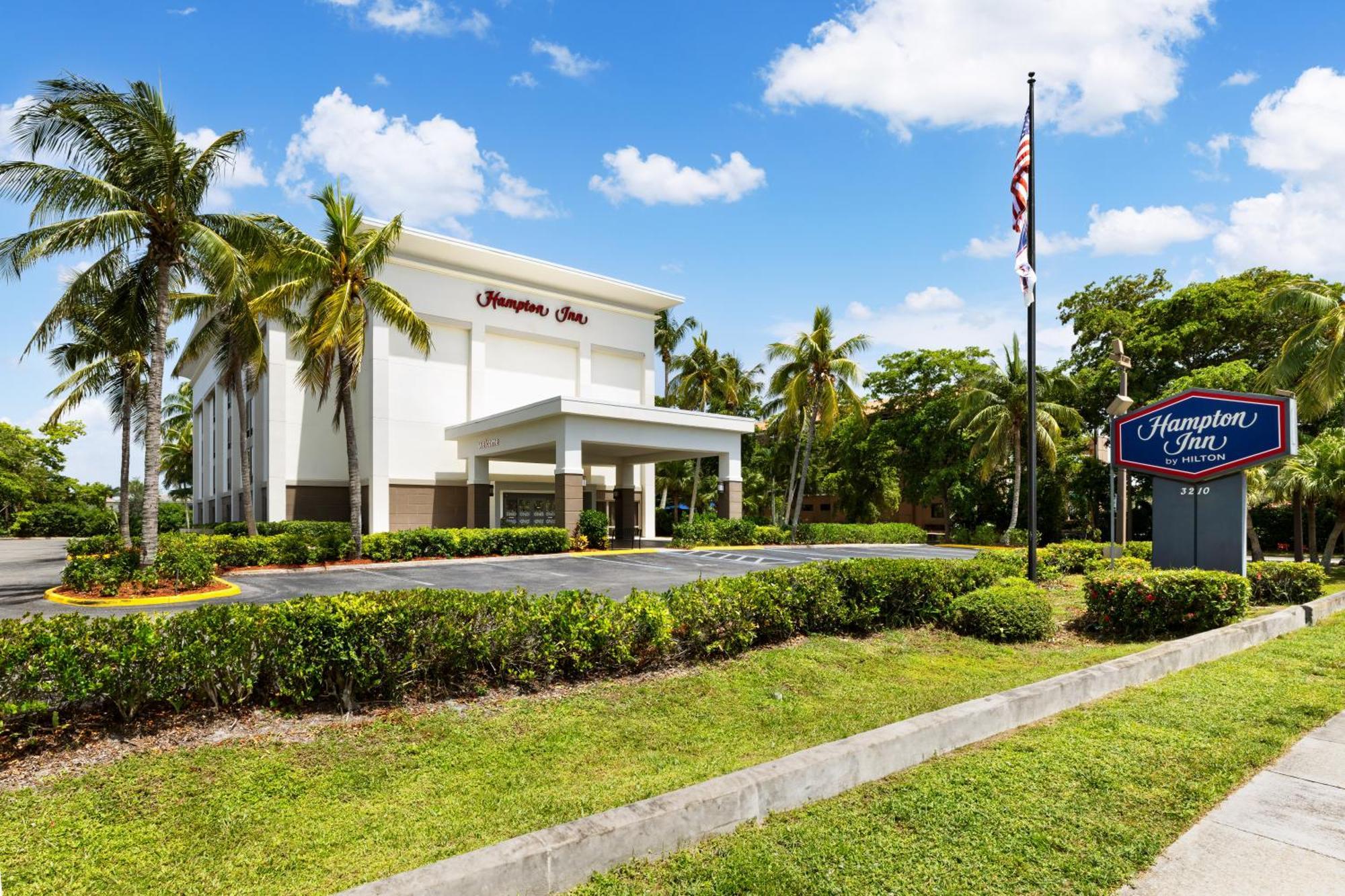 Hampton Inn Naples-Central Eksteriør billede